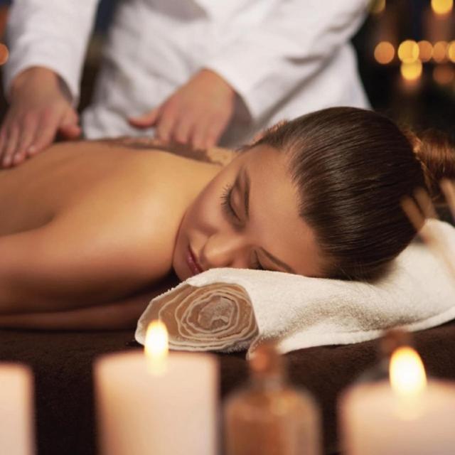 * La Maisonette * Avec Sauna & Hammam Privatifs 느베르 외부 사진